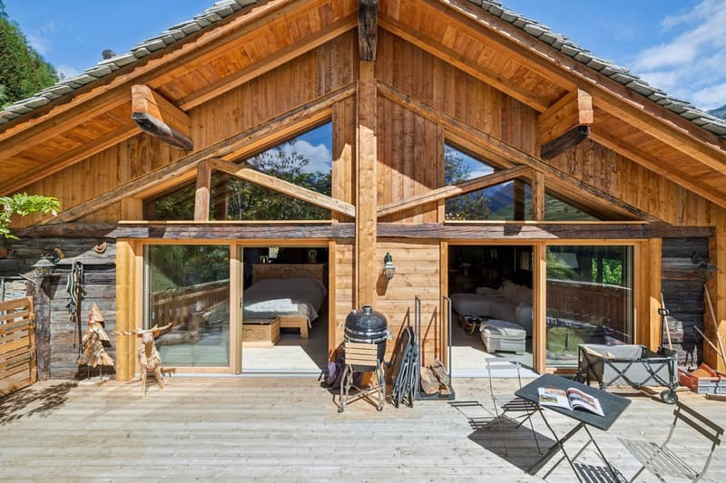 Charmant hameau de la commune de Liddes, bénéficie d'un cadre paisible (3)