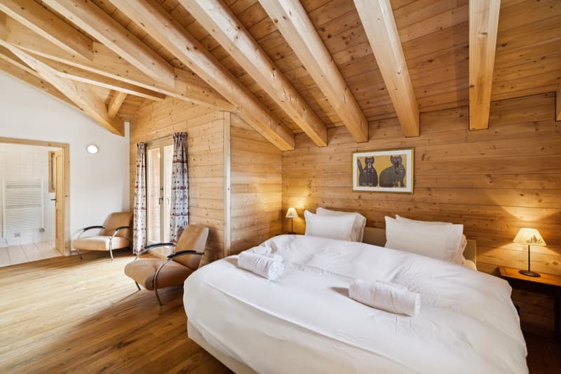 Chalet individuel très spacieux. (6)