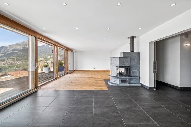 Villa avec annexe indépendante en dominance sur la plaine. (1)