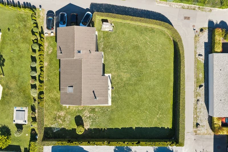 Villa individuelle avec vaste terrain dans un environnement calme (13)