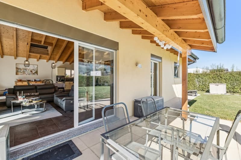 Villa individuelle avec vaste terrain dans un environnement calme (11)