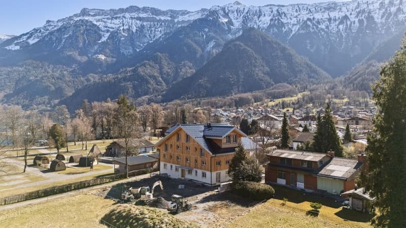 Duplex 6.5 pièces avec vue imprenable sur le lac de Brienz (3)