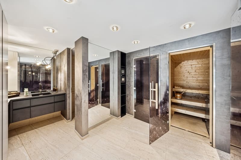 Un espace sauna privé dédié au bien-être et à la détente.