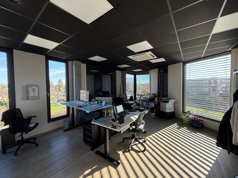 1226 THONEX - Bureaux de 305 m2 au 3ème étage d'un immeuble moderne (5)