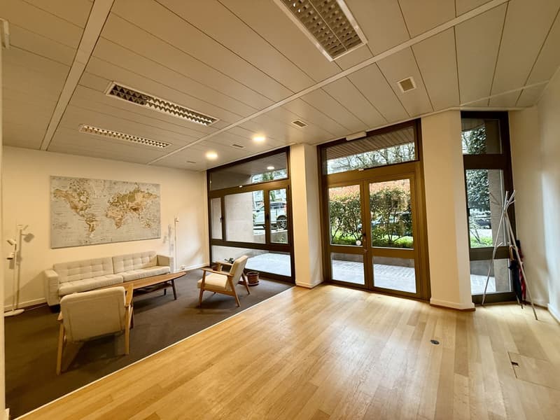Arcade de 229 m² avec parkings proche Champel (5)