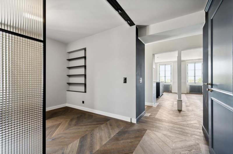 Appartement de caractère au coeur de Rolle (5)