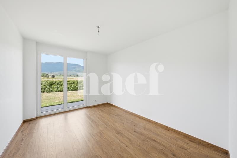 En exclusivité : Grand duplex en rez-de-jardin à Grens (5)