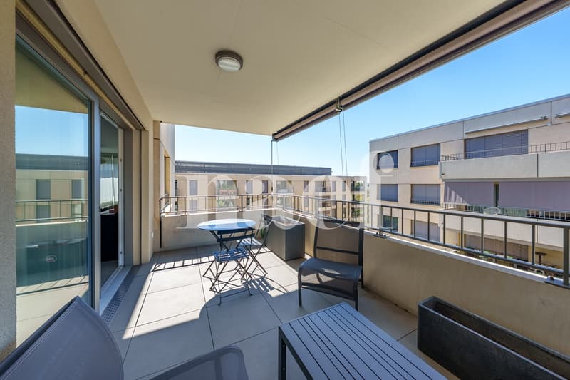 Appartement lumineux à proximité de toutes les commodités (9)