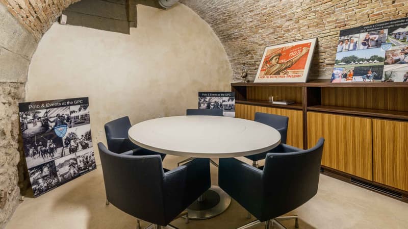Souplex en excellent état situé dans un immeuble du XVIIIe siècle (6)