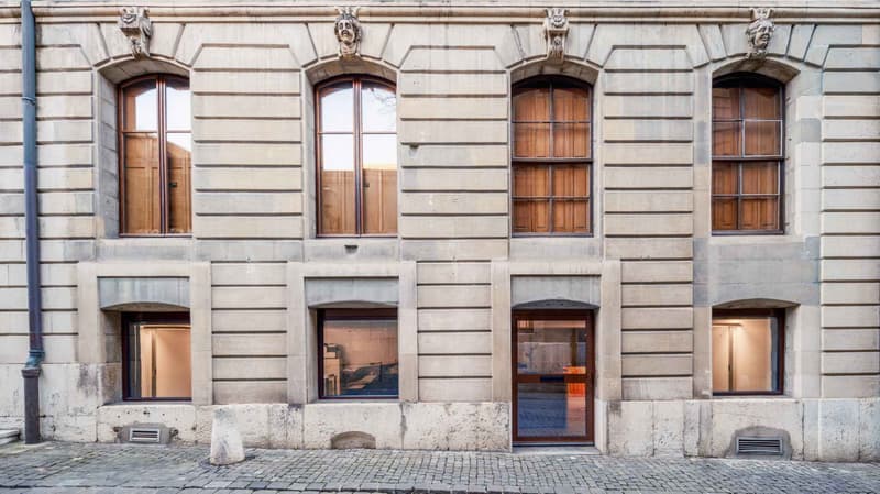 Souplex en excellent état situé dans un immeuble du XVIIIe siècle (10)