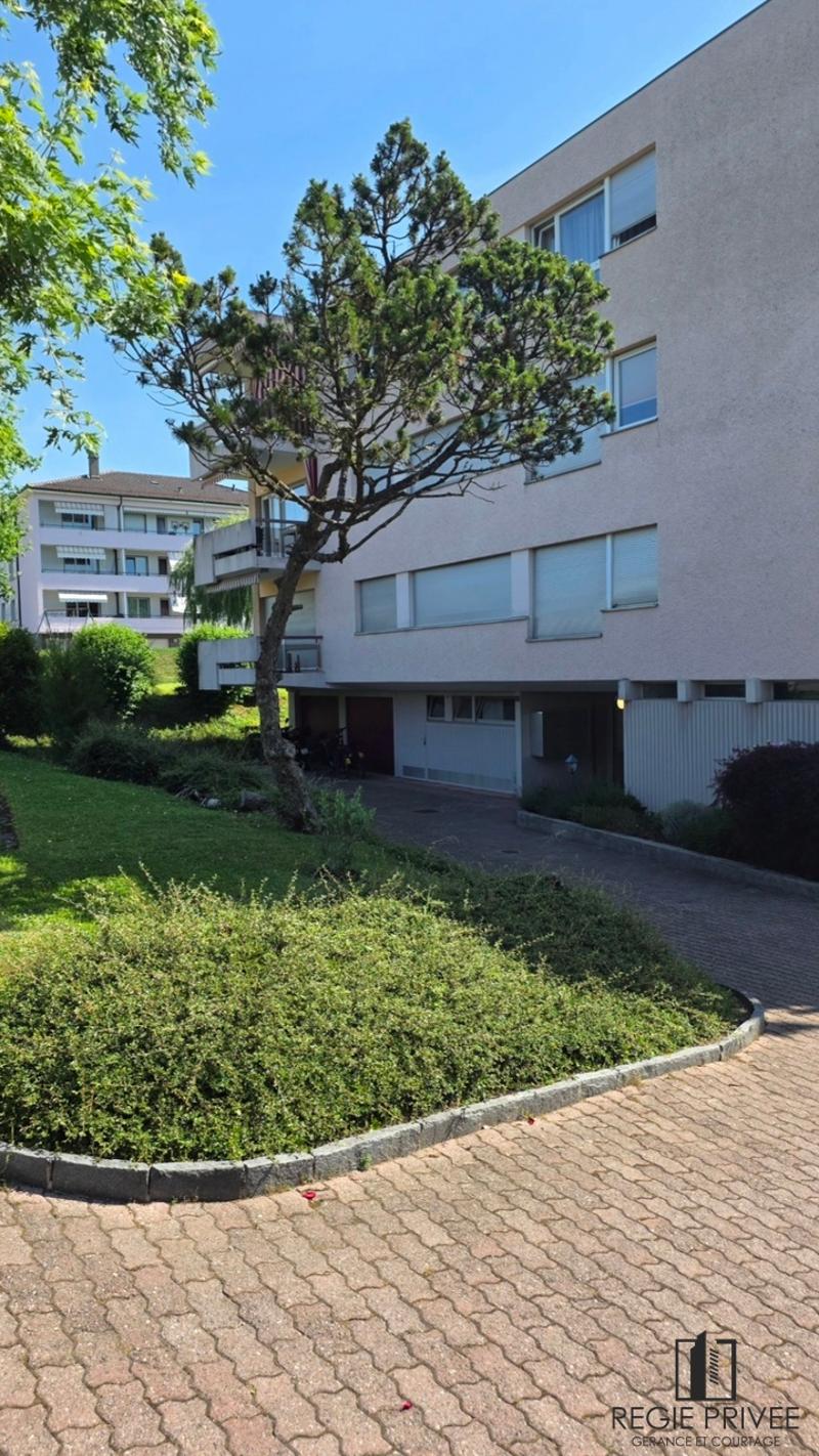 Vue accès immeuble