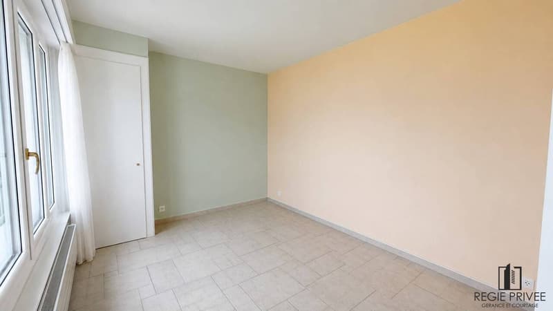 Superbe appartement de 2.5p. avec vue sur le lac (6)