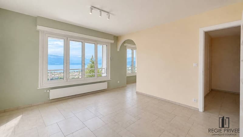 Superbe appartement de 2.5p. avec vue sur le lac (4)