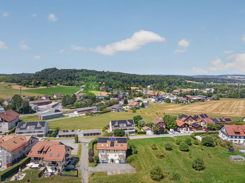 Magnifique appartement en duplex de 5.5 pièces avec vue dégagée (2)