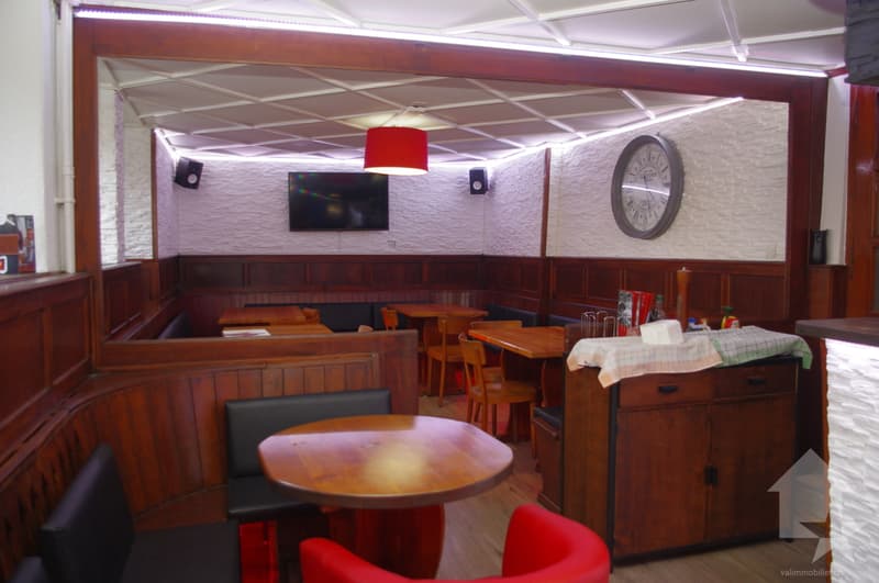 Orsières, café restaurant situé au centre ! (4)