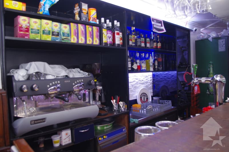 Orsières, café restaurant situé au centre ! (10)