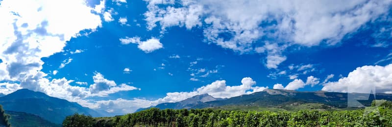 Terrain de 900 m2, possibilité d'avoir 470 m2 supplémentaires (2)