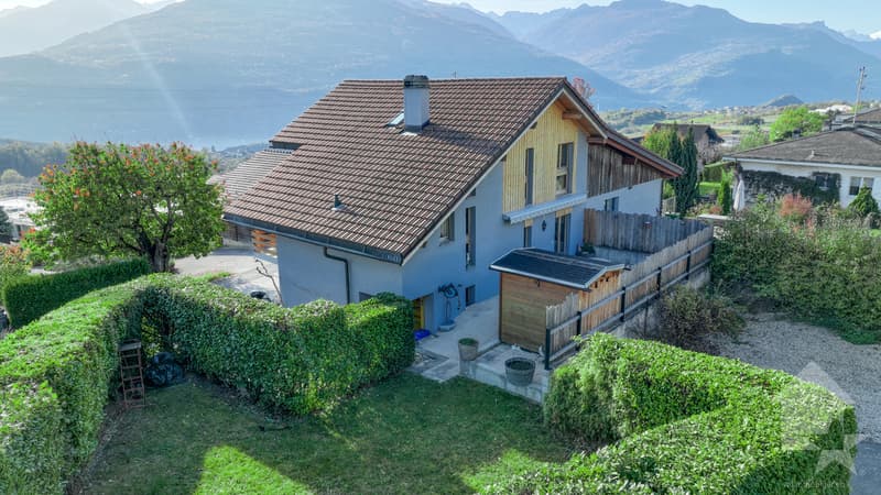 Spacieuse villa mitoyenne, belle vue, ensoleillée et calme (6)
