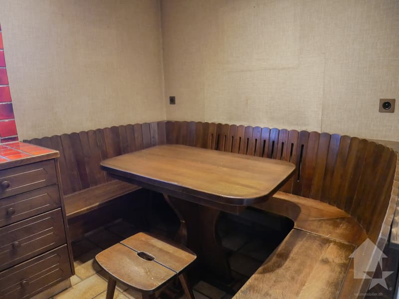 Appartement spacieux avec potentiel (8)