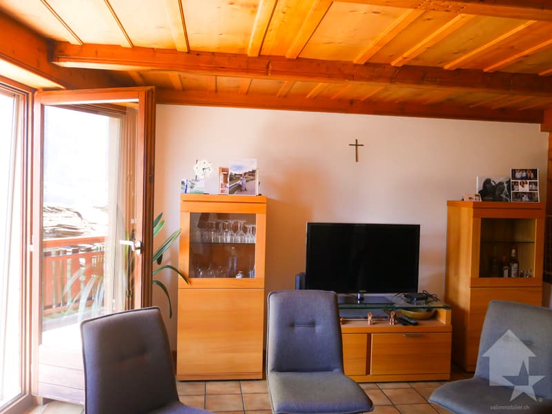 Grande maison familiale avec énormément de potentiel à La Rosière (9)