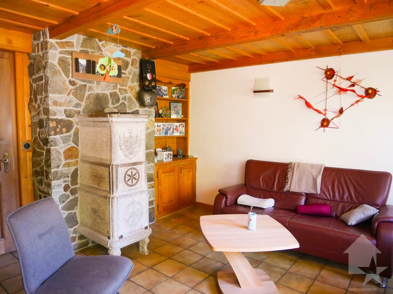 Grande maison familiale avec énormément de potentiel à La Rosière (4)