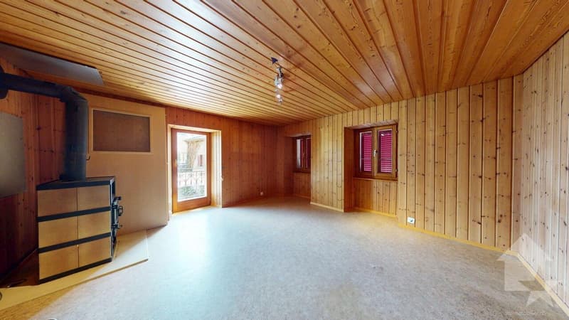 Maison villageoise à rénover entièrement (7)