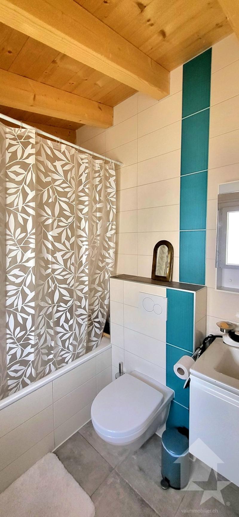 Villa / immeuble de 2 appartements 1x 3.5 pces en duplex + 1x studio (9)