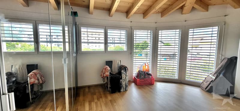 Villa / immeuble de 2 appartements 1x 3.5 pces en duplex + 1x studio (8)