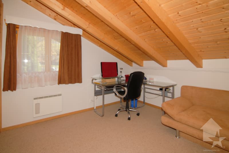 Chalet de 6.5 pièces jouissant d'une magnifique vue panoramique (8)