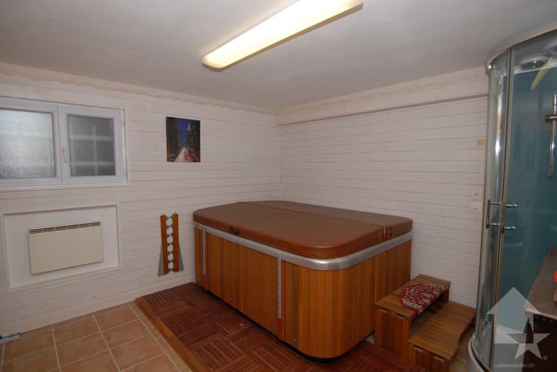 Chalet de 6.5 pièces jouissant d'une magnifique vue panoramique (11)