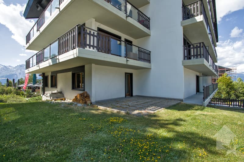 Grand appartement traversant de 5.5 pièces à rénover, 140 m2, terrasse (5)