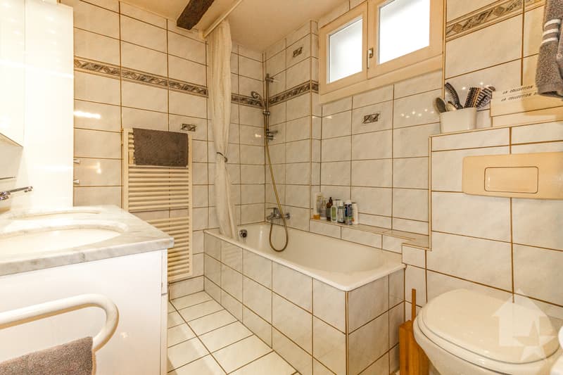 Appartement 4 pièces dans un bâtiment historique de la vieille ville (5)