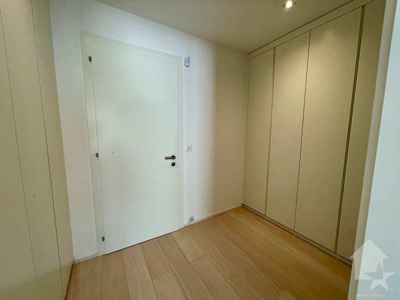 Appartement contemporain avec vue panoramique sur les hauts de Sierre (12)