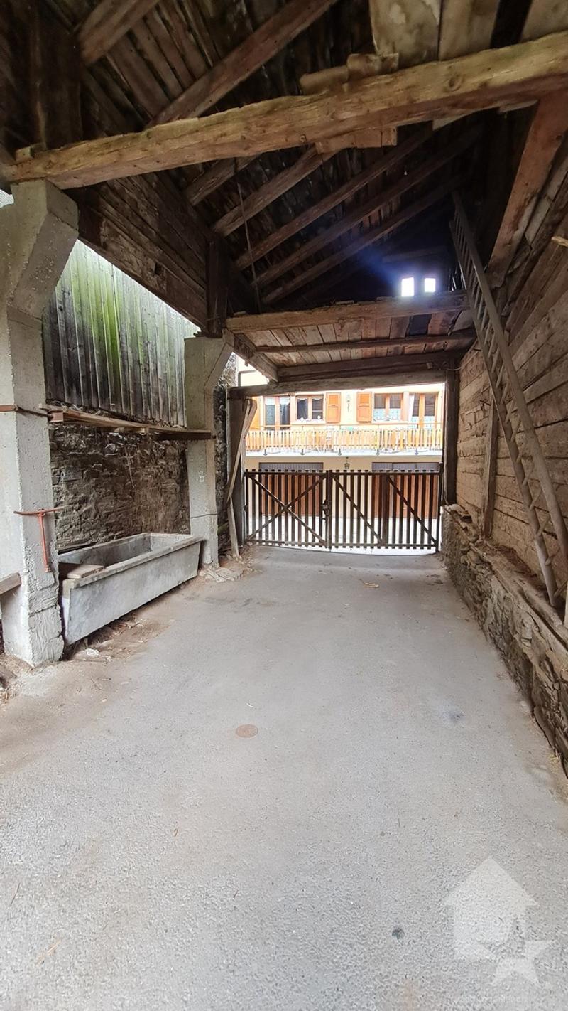 Une grange à rénover au coeur du village de Sembrancher (5)