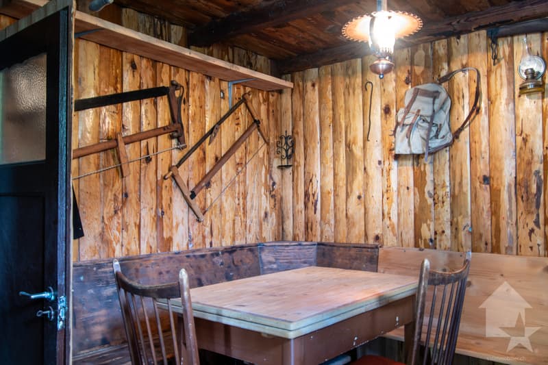Chalet à rénover au coeur de la nature (11)