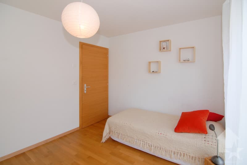 Maison familiale spacieuse et très lumineuse (13)