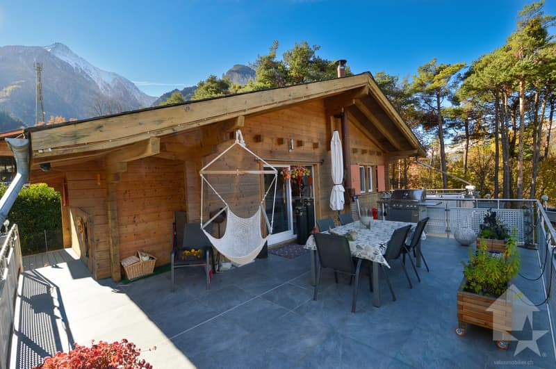 Maison bifamiliale avec charme et paradis naturel à votre porte (3)