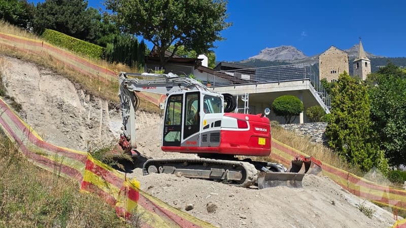 Chantier en cours, villa mitoyenne en terrasse, vue panoramique (1)