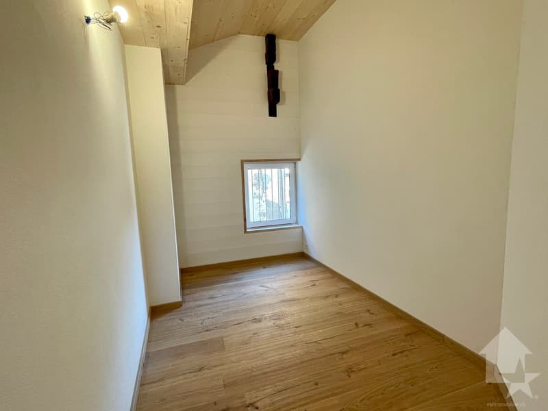 Appartement duplex 2.5 pces dans maison de village totalement rénovée (3)