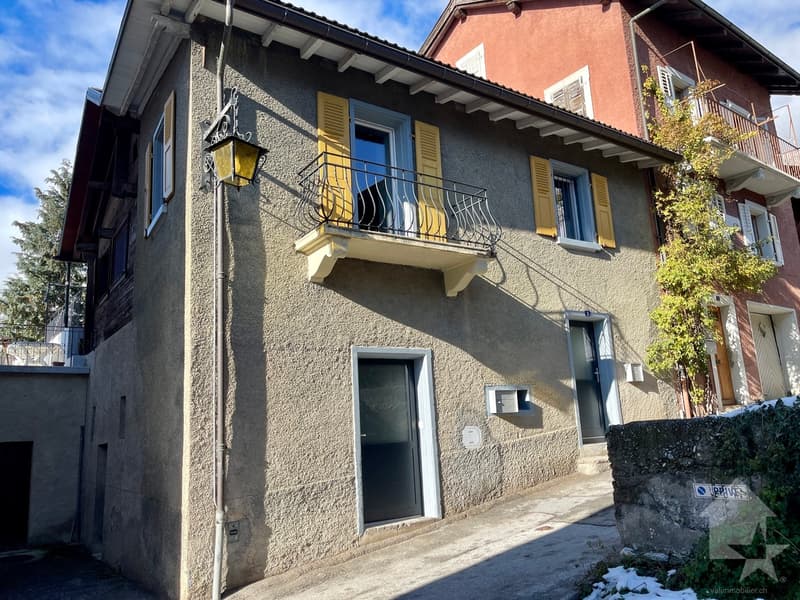 Appartement duplex 2.5 pces dans maison de village totalement rénovée (9)