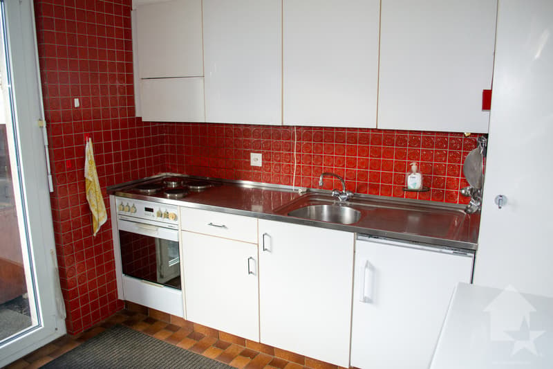 Appartement de 3.5 pièces traversant avec place de parc près du centre (5)