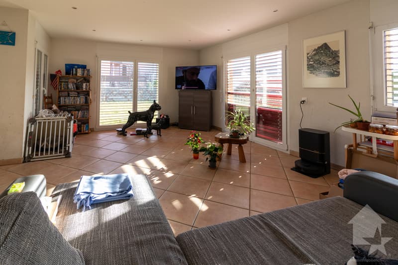 Villa d'une surface de 198 m2 hab. sur parcelle de 1000m2 (3)