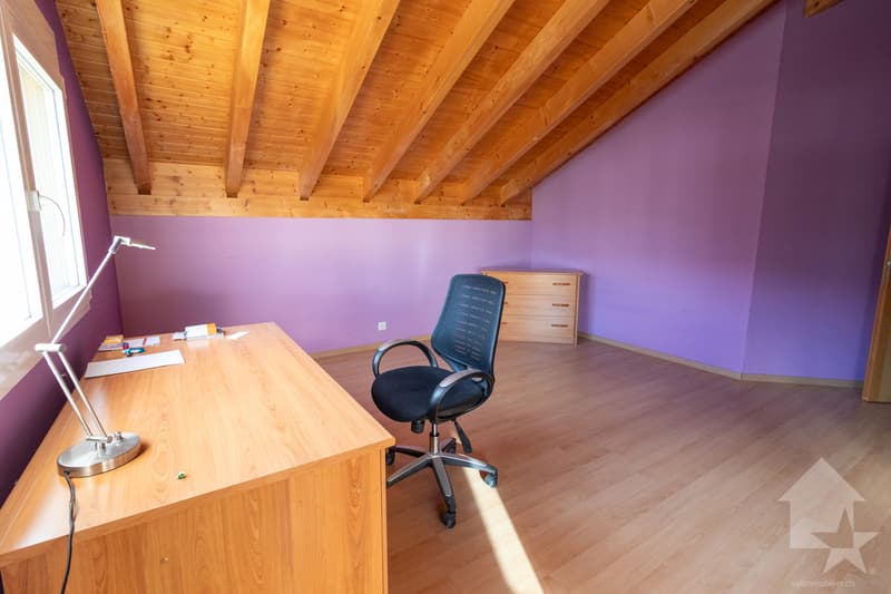 Villa d'une surface de 198 m2 hab. sur parcelle de 1000m2 (8)