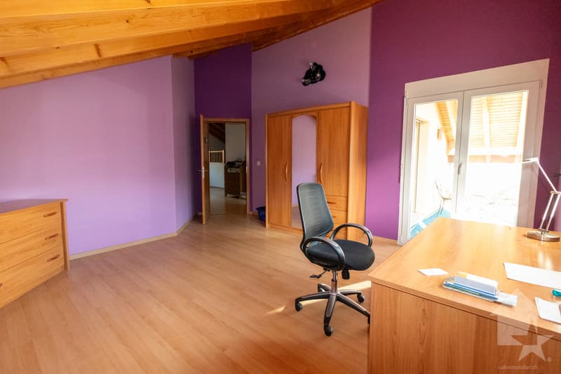 Villa d'une surface de 198 m2 hab. sur parcelle de 1000m2 (7)