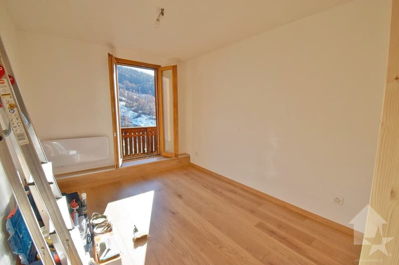 Magnifique appartement de 3.5 pièces complètement rénové en 2025 (9)