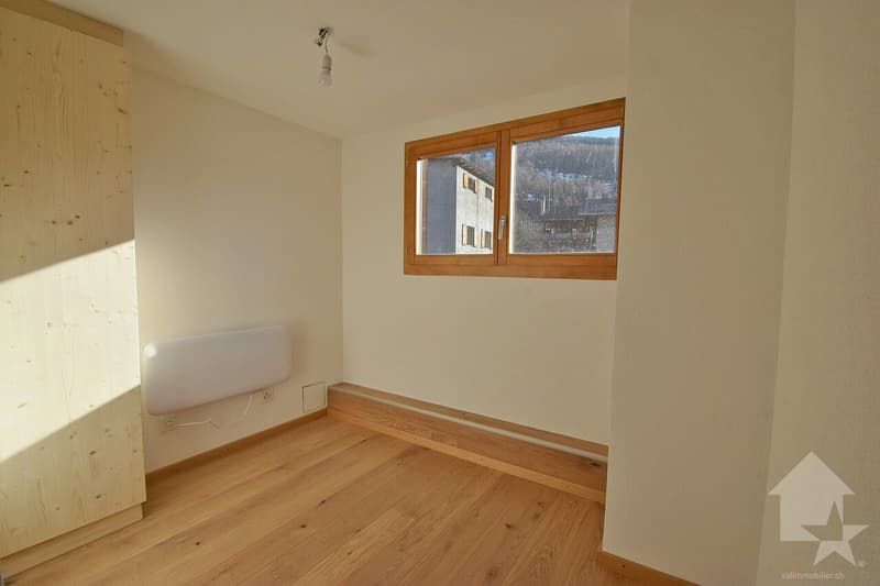 Magnifique appartement de 3.5 pièces complètement rénové en 2025 (10)