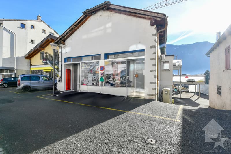 Immeuble au coeur de Fully à tranformer (9)