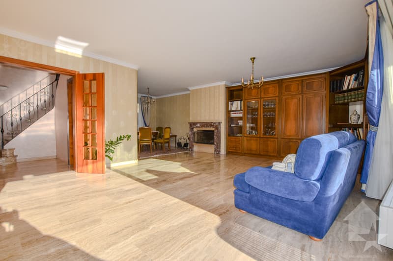 Sion, quartier de Gravelone, jolie maison contiguë (9)