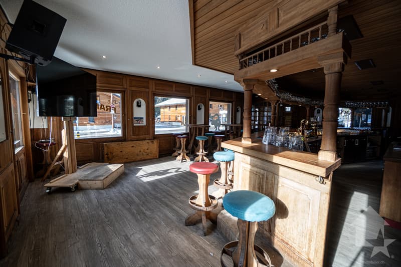 Exceptionnel : bistrot avec duplex 5.5 pièces et studio indépendant (12)