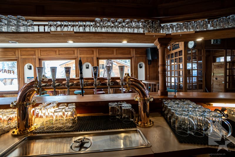 Exceptionnel : bistrot avec duplex 5.5 pièces et studio indépendant (7)